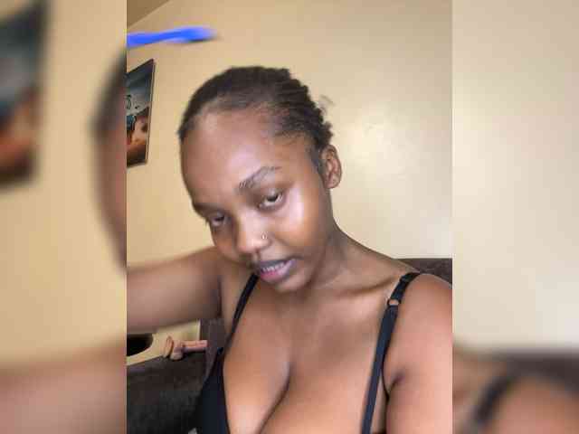 Busty-Princess1 webcam