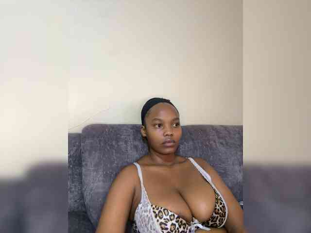 Busty-Princess1 webcam