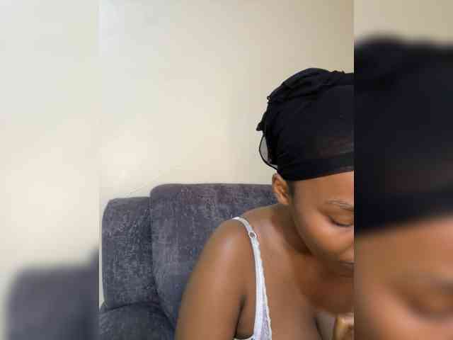 Busty-Princess1 webcam