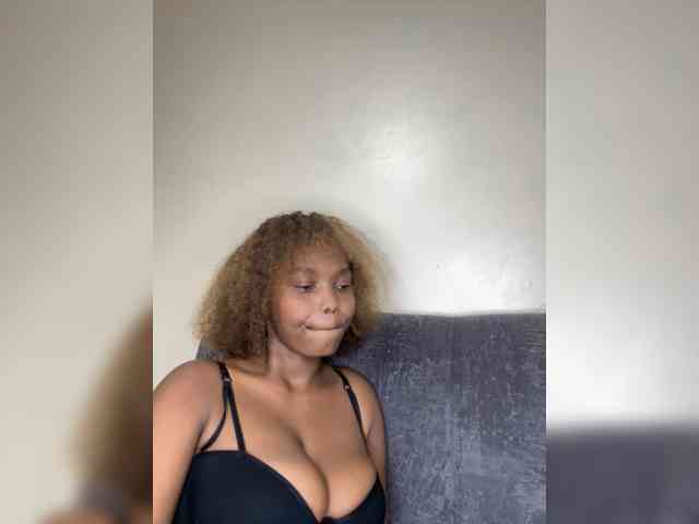 Curvy-maxy9 Curvy-maxy9