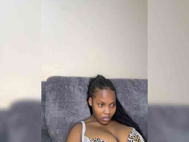Busty-Princess1 webcam