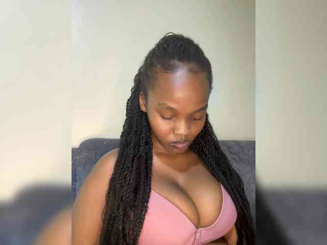 Curvy-maxy9 Curvy-maxy9