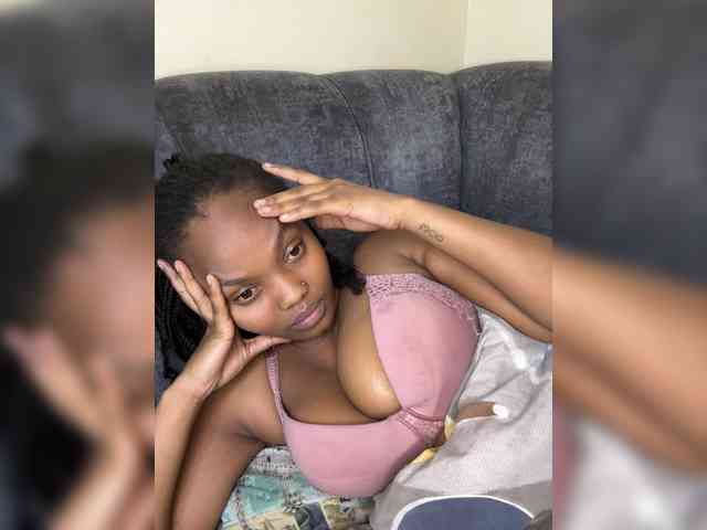 Busty-Princess1 webcam