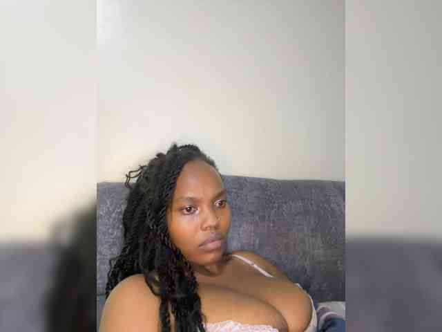 Busty-Princess1 webcam