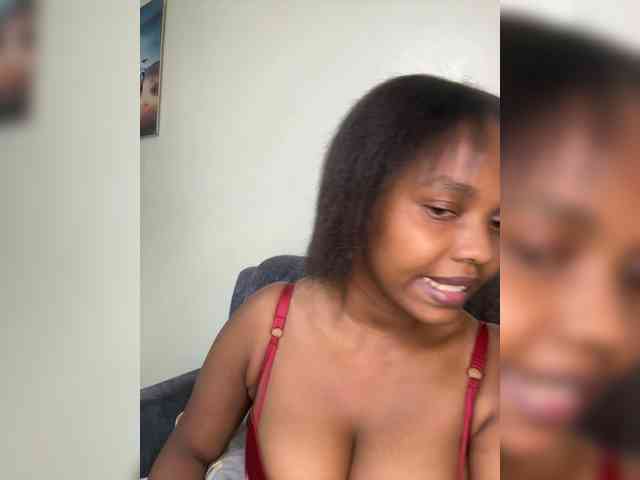 Busty-Princess1 webcam