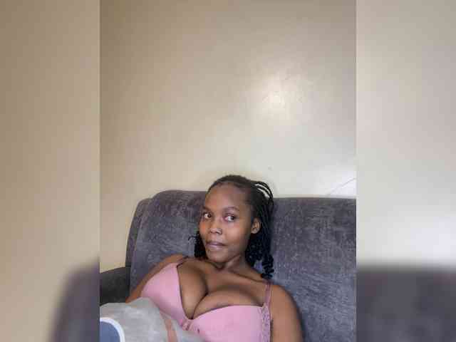 Busty-Princess1 webcam
