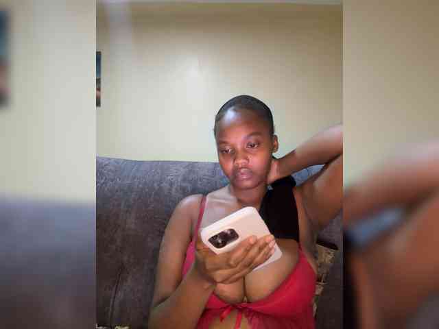 Busty-Princess1 webcam