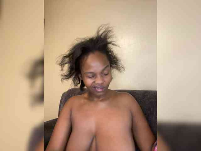 Busty-Princess1 webcam