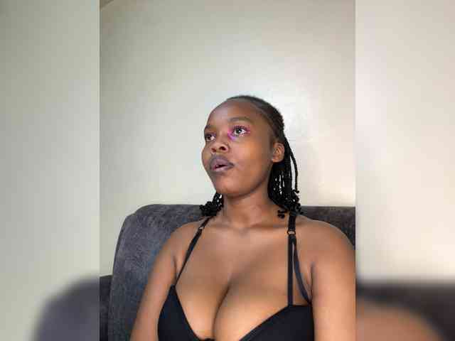 Busty-Princess1 webcam