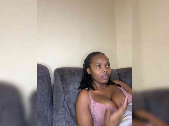 Busty-Princess1 webcam