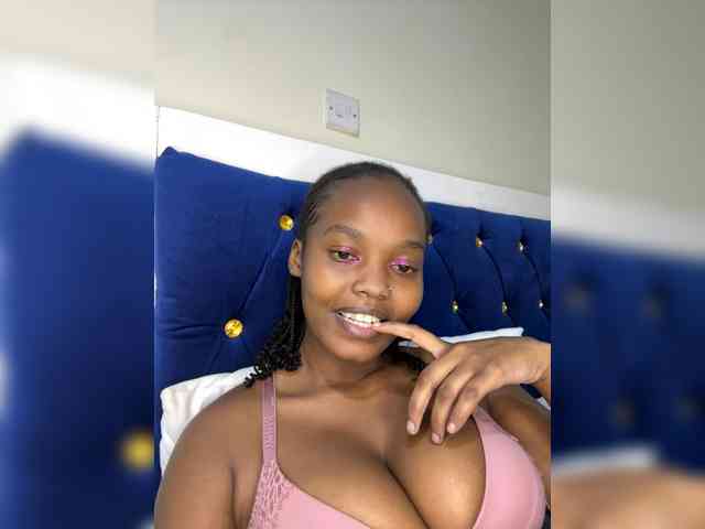 Busty-Princess1 webcam