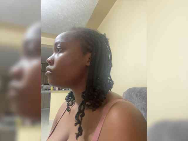 Busty-Princess1 webcam