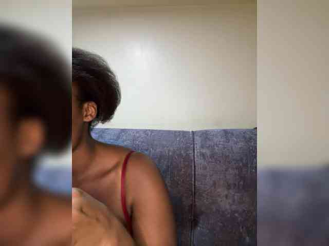 Busty-Princess1 webcam