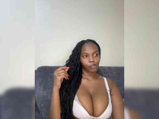 Busty-Princess1 webcam