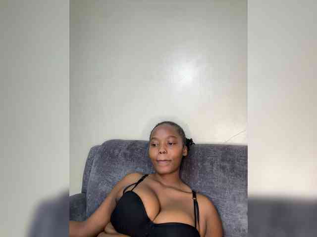 Busty-Princess1 webcam