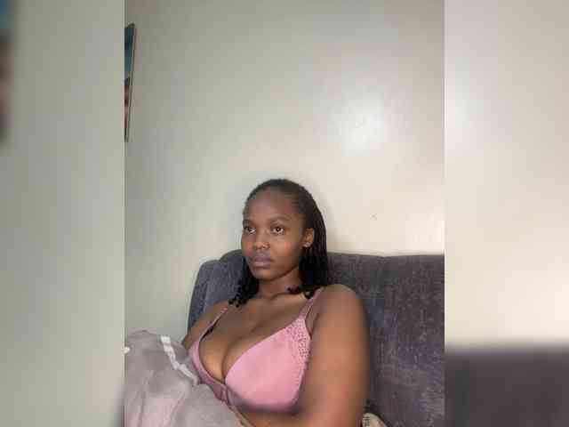 Curvy-maxy9 Curvy-maxy9