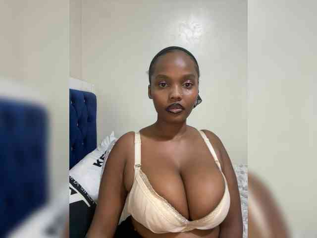 Busty-Princess1 webcam