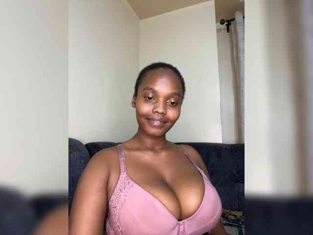 Curvy-maxy9 Curvy-maxy9