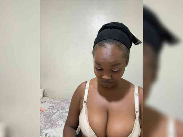 Busty-Princess1 webcam