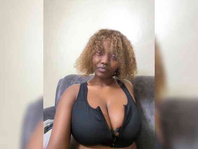 Busty-Princess1 webcam