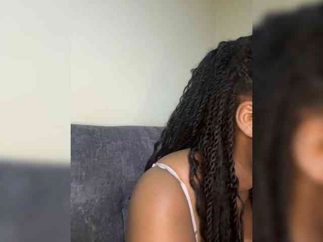 Model: Busty-Princess1