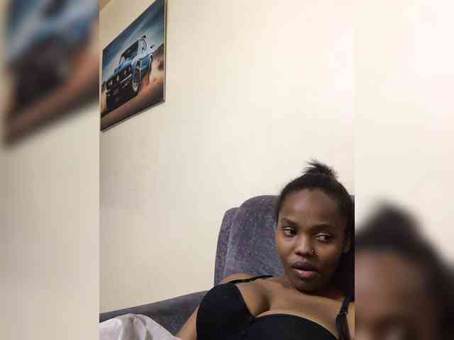 Busty-princess1