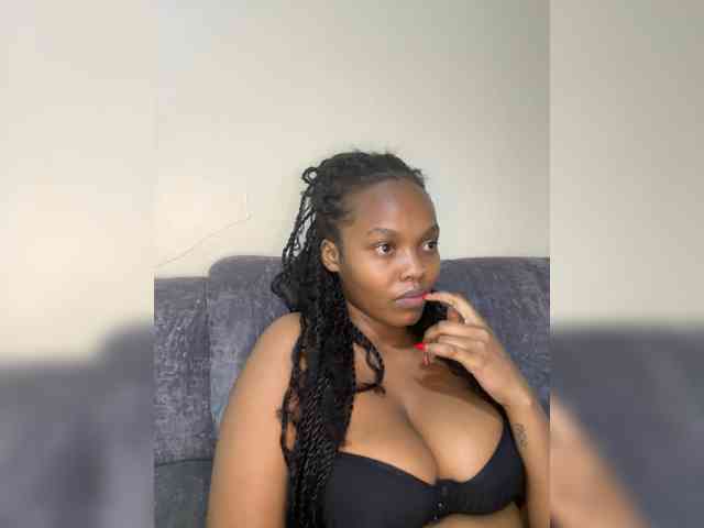 Curvy-maxy9 Curvy-maxy9