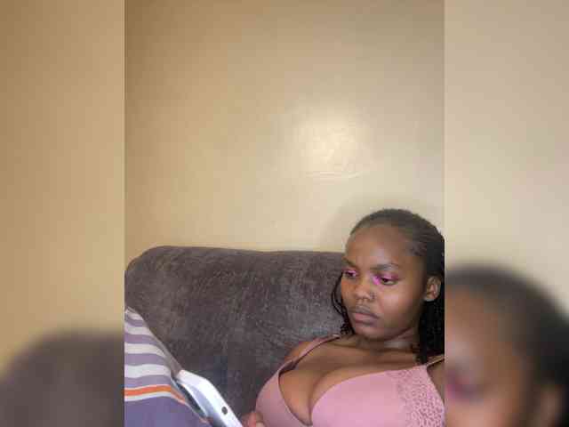 Busty-Princess1 webcam