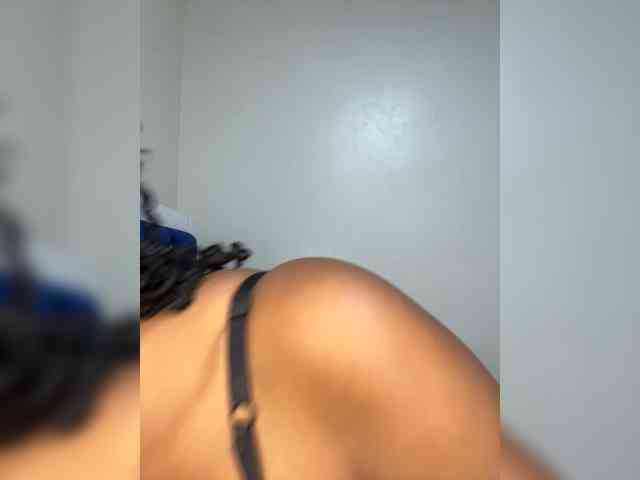 Curvy-maxy9