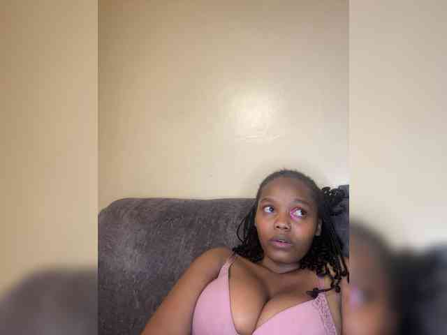 Busty-Princess1 webcam