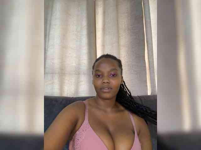 Curvy-maxy9 Curvy-maxy9