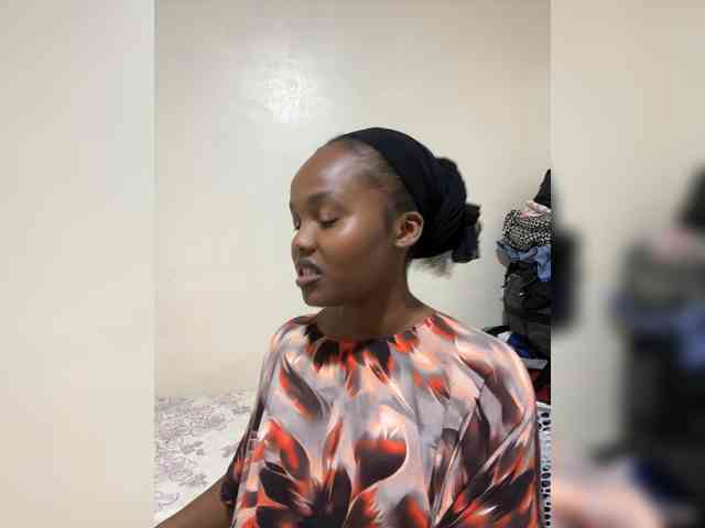 Busty-Princess1 webcam