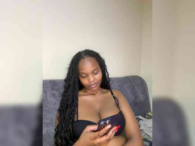 Curvy-maxy9 Curvy-maxy9