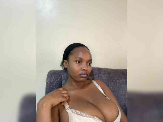 Busty-Princess1 webcam