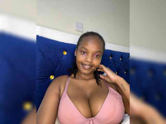 Modella: Busty-Princess1
