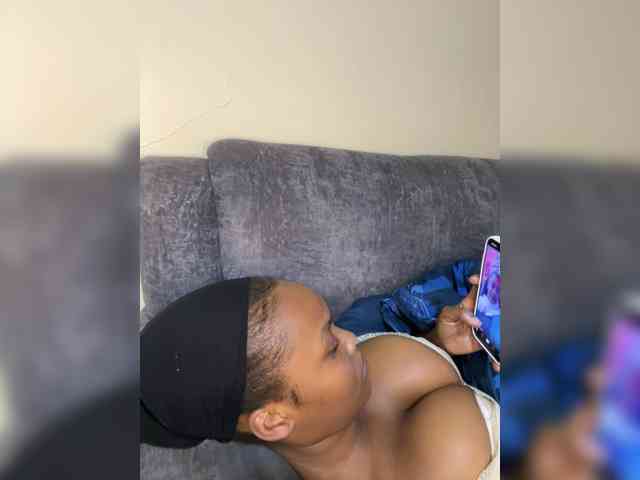 Busty-Princess1 webcam
