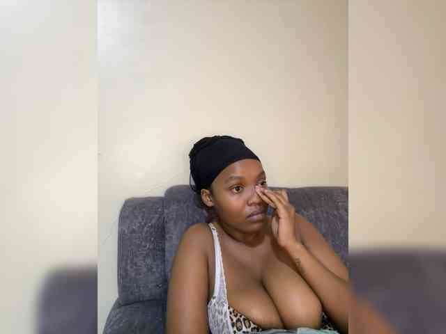 Busty-Princess1 webcam