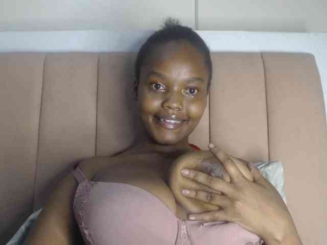 Curvy-maxy9 Curvy-maxy9