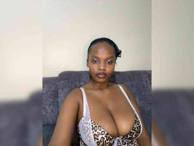 Busty-Princess1 webcam