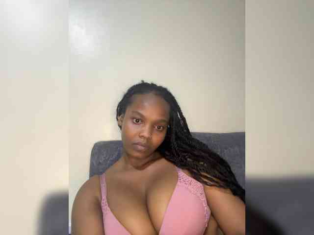 Busty-Princess1