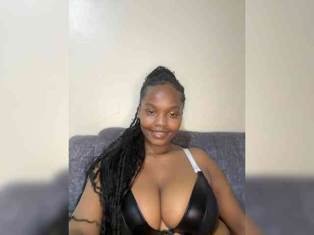 Modella: Busty-Princess1