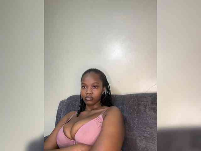 Busty-Princess1 webcam
