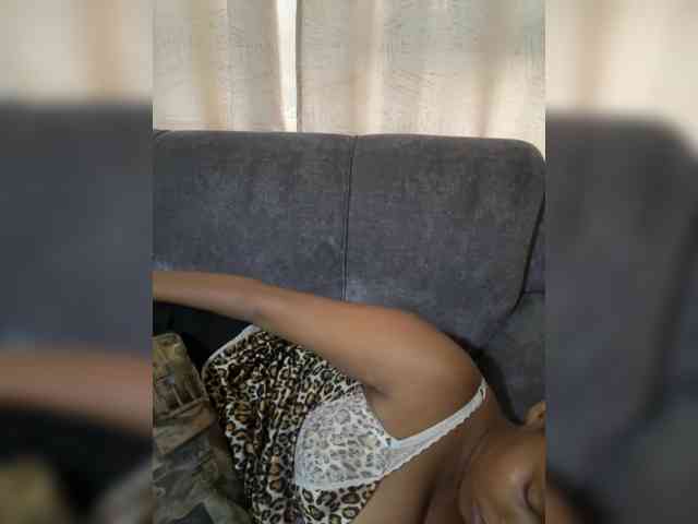 Busty-Princess1 webcam