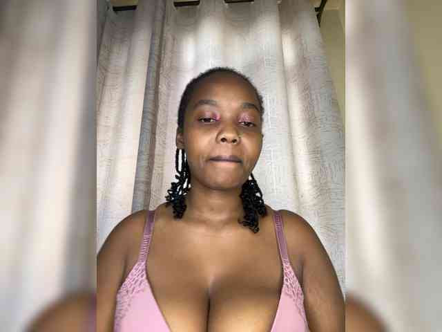 Busty-Princess1 webcam