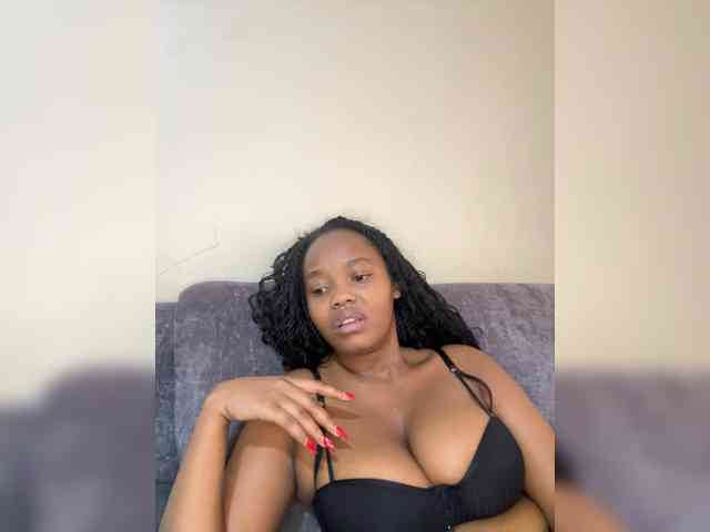 Busty-Princess1 webcam