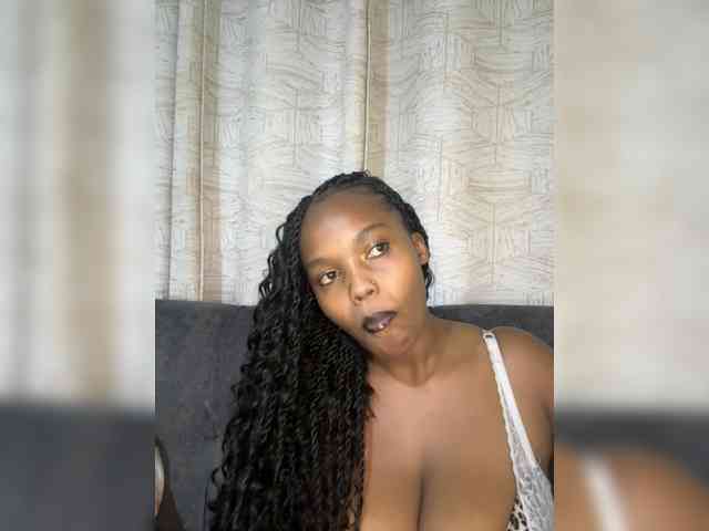 Busty-Princess1 webcam