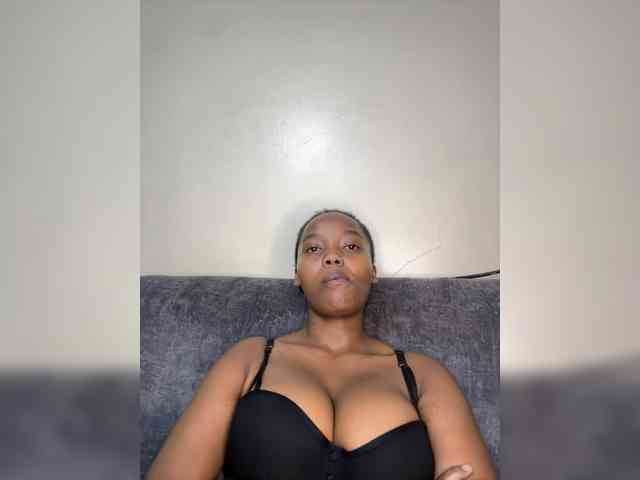 Curvy-maxy9 Curvy-maxy9