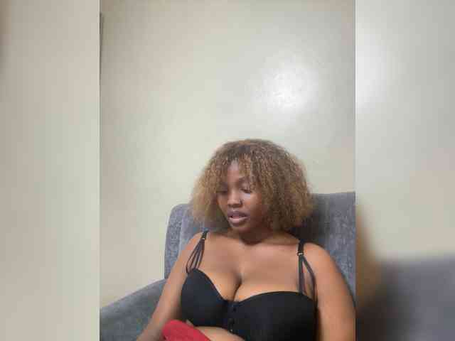 Busty-Princess1 webcam