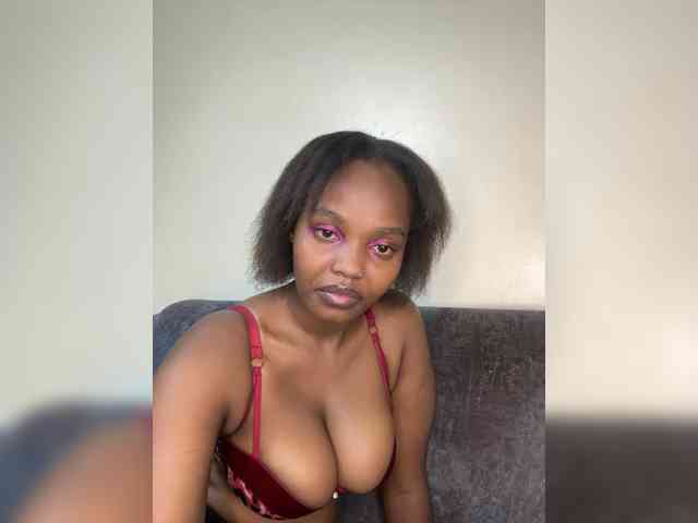 Busty-Princess1 webcam