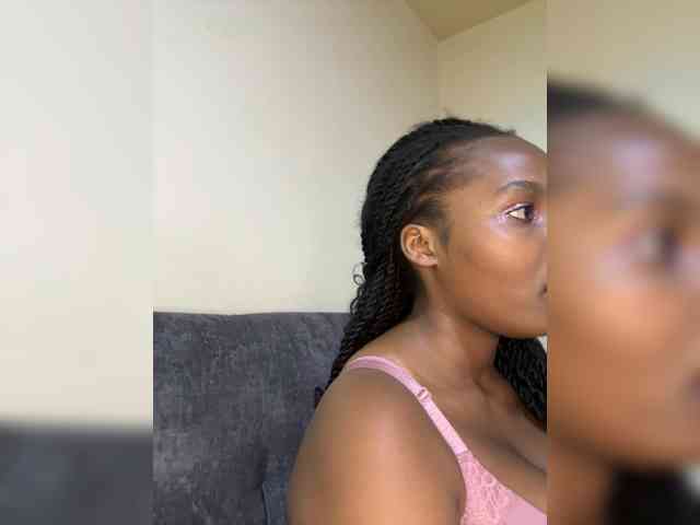 Busty-Princess1 webcam